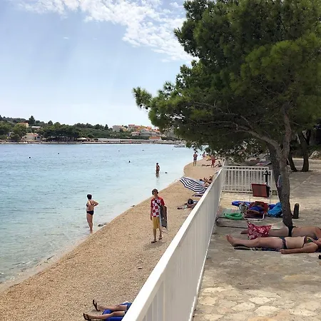 Jezera 5107c * Tisno